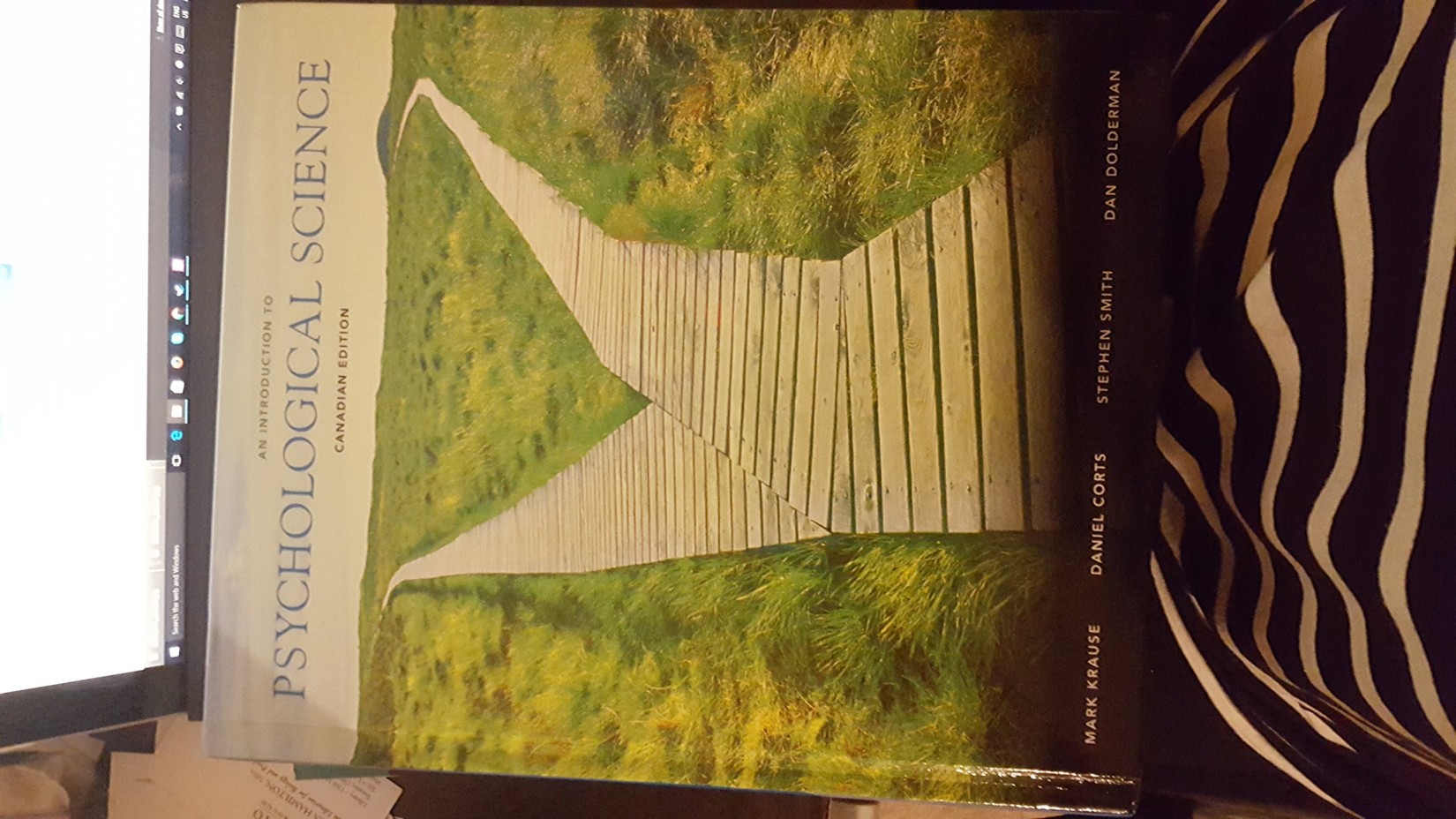 Introduction to Psychological Science Modeling Scientific Literacy