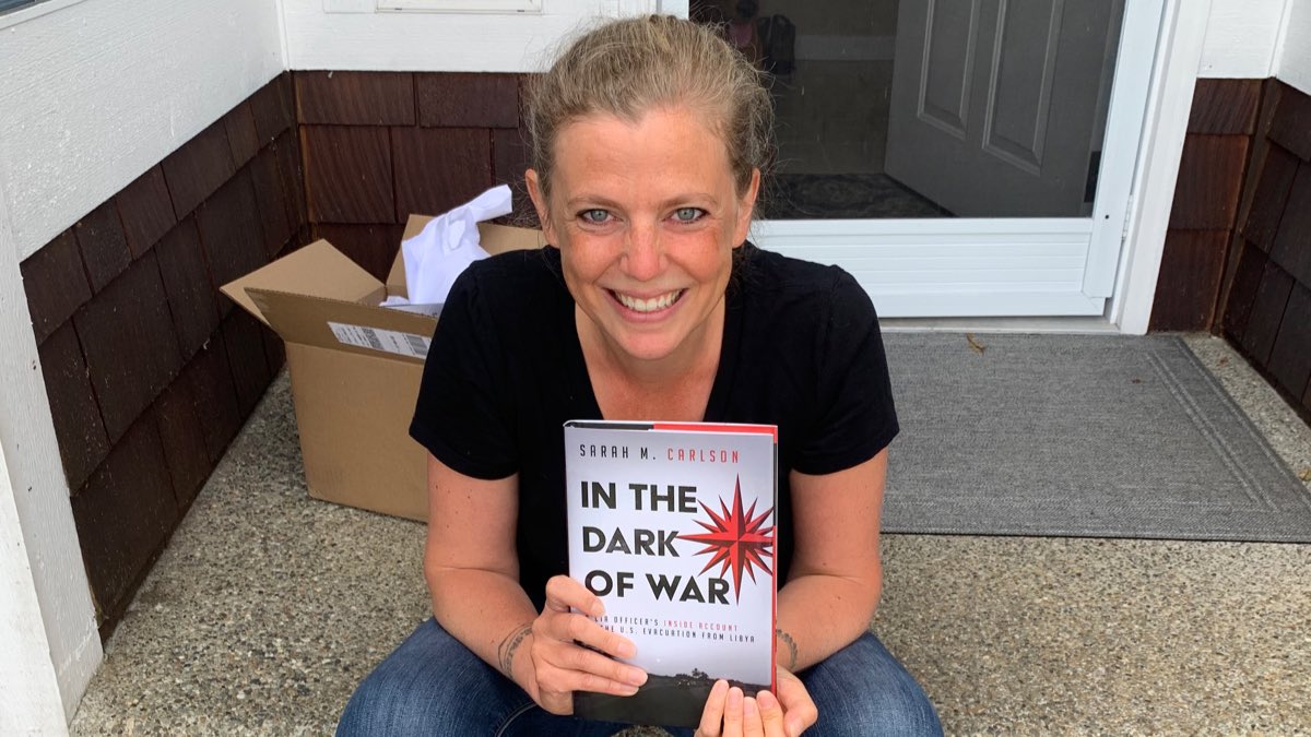 In the Dark of War: A CIA Officer's Inside Account of the U.S. Evacuation From Libya